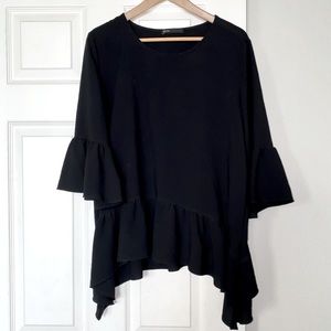 Gibson Flowy Trumpet Sleeve Top